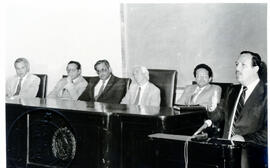 Fotografía con la imagen del acto de inauguración del proyecto Capacitación de Docentes en el uso...