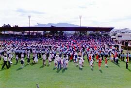 Fotografías con imágenes del desfile estudiantil con motivo del 15 de setiembre en el cantón de M...