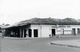Fotografía de la Librería 2000 en la ciudad de Liberia. En el mismo edificio se encuentra el Hote...