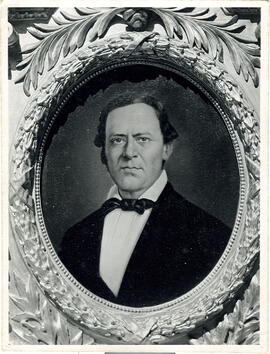 Fotografía con la imagen del señor Francisco María Oreamuno Bonilla, Jefe de Estado de Costa Rica...