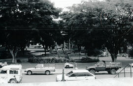 Fotografía del Parque de San Carlos, vista de la parte interna del mismo. Se observa el kiosko, u...