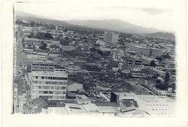 Fotografía panorámica del sector Este de la Ciudad San José, tomada desde el edificio Yacuna, Ave...