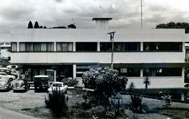 Fotografías con imágenes del edificio de la Escuela de Geología de la Universidad de Costa Rica S...