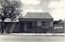 Fotografía de una casa de habitación. Situada en avenida 9, calles 5 y 7. San José