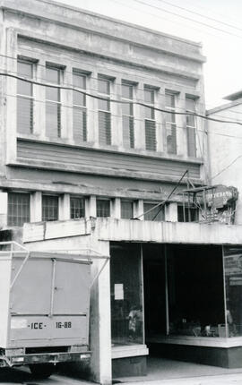 Fotografía de un edificio ubicado en avenida central, calle 8-10, acera sur. San José