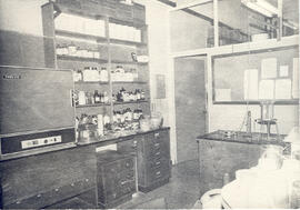 Fotografía con la imagen del laboratorio de fisiología de la Facultad de Medicina de la Universid...