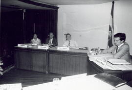 Fotografía de una sesión de trabajo en el Seminario sobre Administración y Conservación de Docume...