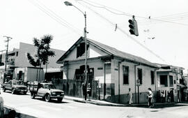 Fotografías de casas de habitación y locales comerciales en avenida 4 y calle 6. San José