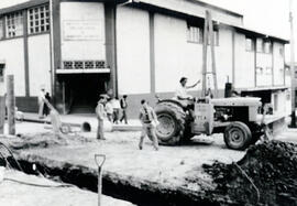 Fotografía con la imagen de la fachada del edificio de la Dirección General de Transporte Automot...