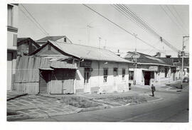 Fotografía de Agentes de Laboratorio DEGON y casa de habitación número286, en avenida 7 y calle 4...