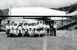 Fotografía con la imagen de un grupo de estudiantes de bachillerato del Liceo de Tarrazú San José