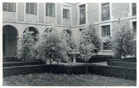 Fotografía del patio central del Archivo Histórico de Simancas de España