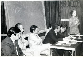 Fotografía con la imagen del acto de inauguración de un curso impartido en el Instituto Centroamé...