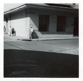Fotografía de casa de la Familia Dent, situada en avenida 0, calle 1, esquina suroeste San José