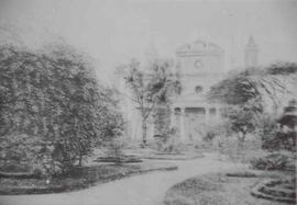 Fotografía de la Catedral Metropolitana de San José, vista desde los jardines del Parque Central,...