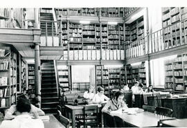 Fotografías de la sala de lectura número1 de la antigua Biblioteca Nacional , situada en avenida ...