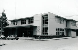Fotografía del edificio de la sucursal del Banco de Costa Rica en San Carlos, se encuentra ubicad...