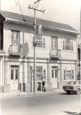Fotografía de una casa de habitación, situada en avenidas central y 2, calle 11 San José Costa Rica