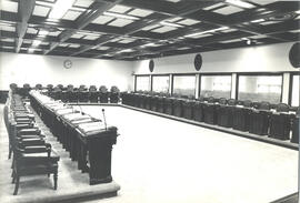 Fotografía del Salón de Seciones de la Asamblea Legislativa. Vista del mobiliario y el área donde...