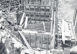 Fotografías de construcciones realizadas por el Ministerio de Obras Públicas y Transportes. San José