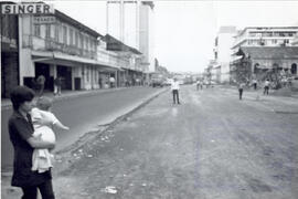 Fotografías que muestra la ampliación de la avenida segunda, calle 1 y 0, toma de este a oeste. S...