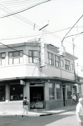 Fotografía de la Mueblería Italia en avenida 7, calle 8, esquina suroeste San José
