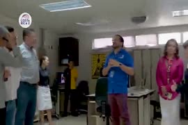 Videos del presidente de la República, Rodrigo Chaves Robles, durante su visita al Instituto Naci...
