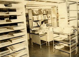 Fotografía con la imagen de la hemeroteca de la Biblioteca Nacional. San José