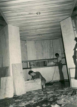 Fotografías de los trabajosy la preparación de la Sala de exposiciónes, León Fernández Bonilla pa...
