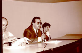 Fotografías con imágenes de los asistentes a un seminario impartido por la Dirección General de S...