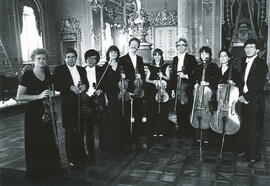 Fotografía de la Camerata de la Orquesta Sinfónica Nacional . Director Titular Agustín Cullel, en...
