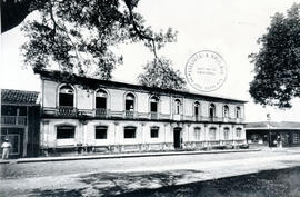 Fotografía del edificio del Instituto de Alajuela