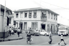 Fotografía edificio de la Cantina Milano. Situado en avenida 5, calle 4, esquina suroeste San José