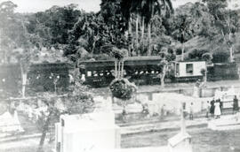 Fotografías de un tren funeral, único medio que existía para transportar el féretro al cementerio...