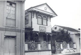 Fotografías del edificio del Centro Medíco, situado en avenida 7, calle 7 San José