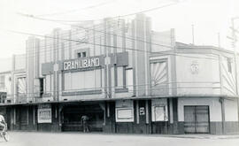 Fotografía del edificio del Cine Gran Libano, diferentes tomas. Situado en avenidas 5 y 7, calle ...