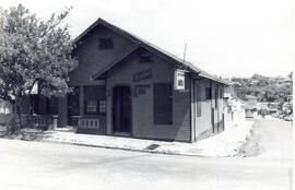 Fotografía del edificio del Restaurante-bar La Palmera, situado en avenida 9, calles 5 y 7. San José