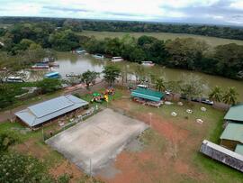 Fotografía panorámica aérea de la zona portuaria y llanos de Los Chiles. Alajuela