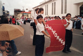 Desfile con motivo de la celebración de la Independencia, realizado en Cartago Centro. El niño de...