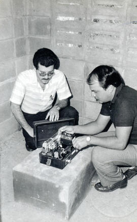 Fotografía con la imagen de Jol Altamirano y Carlos Manuel Segura, funcionarios de la Universidad...