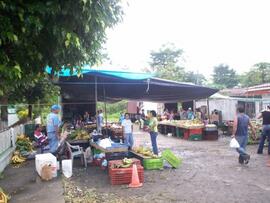 Fotografía de feria del agricultor el cantón de Guatuso en Alajuela