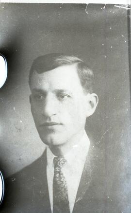 Fotografía de Guillermo Vargas Calvo, director del Archivo Nacional