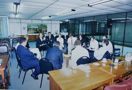 Fotografías de reunión en sala de eventos de la Corporación Bananera Nacional