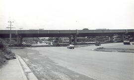 Fotografía del puente elevado, intersección Sabanilla- San Pedro, de Montes de Oca San José