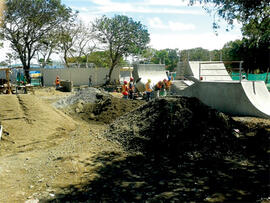 Fotografía de los trabajos de construcción del Parque Central de La Cruz, Guanacaste