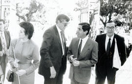 Fotografía con la imagen del Dr. Oscar Arias Sánchez, Presidente de la República, visitando el Te...