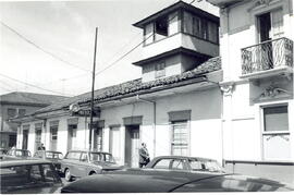 Fotografía del edificio de las Librería Ibérica, situado en avenidas 5 y 7, calle 3, acera Oeste ...