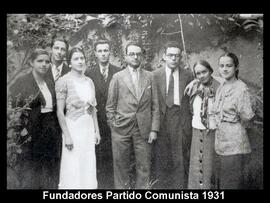Fotografía de los miembros fundadores del Partido Comunista de Costa Rica. De izquierda a derecha...
