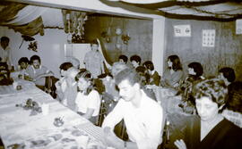 Fotografías del personal del Archivo Nacional celebrando el mes de la patria con desayunos y acto...