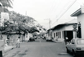 Fotografía de la Calle Real en la ciudad de Liberia. Vista tomada desde los 50 metros al sur de l...